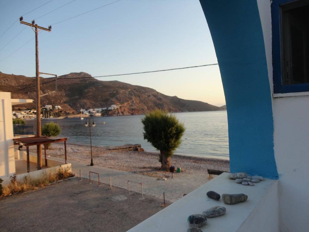 Pavlos Rooms Livadia  Eksteriør billede