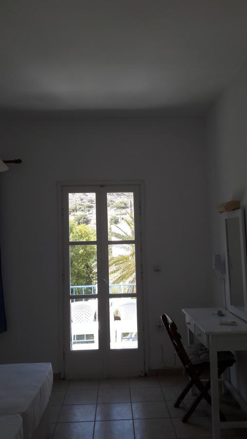 Pavlos Rooms Livadia  Eksteriør billede