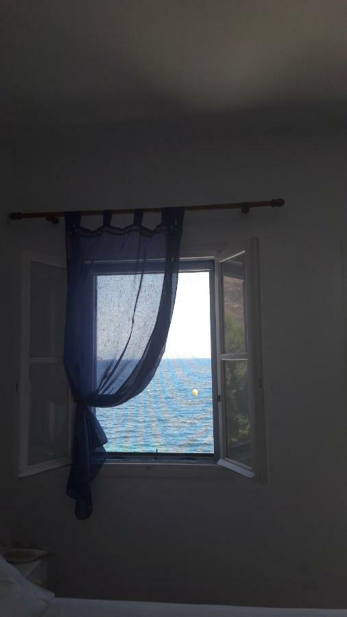 Pavlos Rooms Livadia  Eksteriør billede